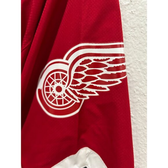 NWT Mitchell & Ness NHL Detroit Red Wings Red Tie Breaker Windbreaker Anorak, Si - Picture 3 of 4